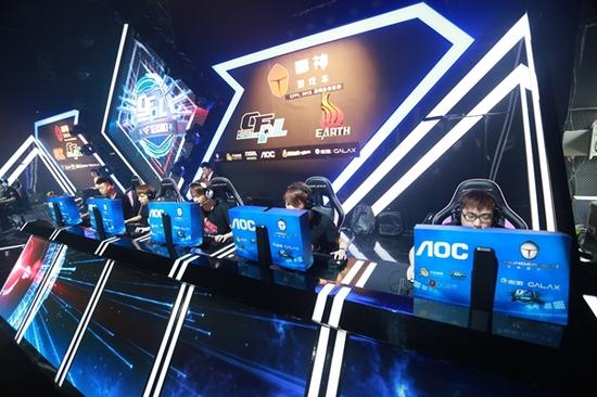 与球迷的互 与球迷的互