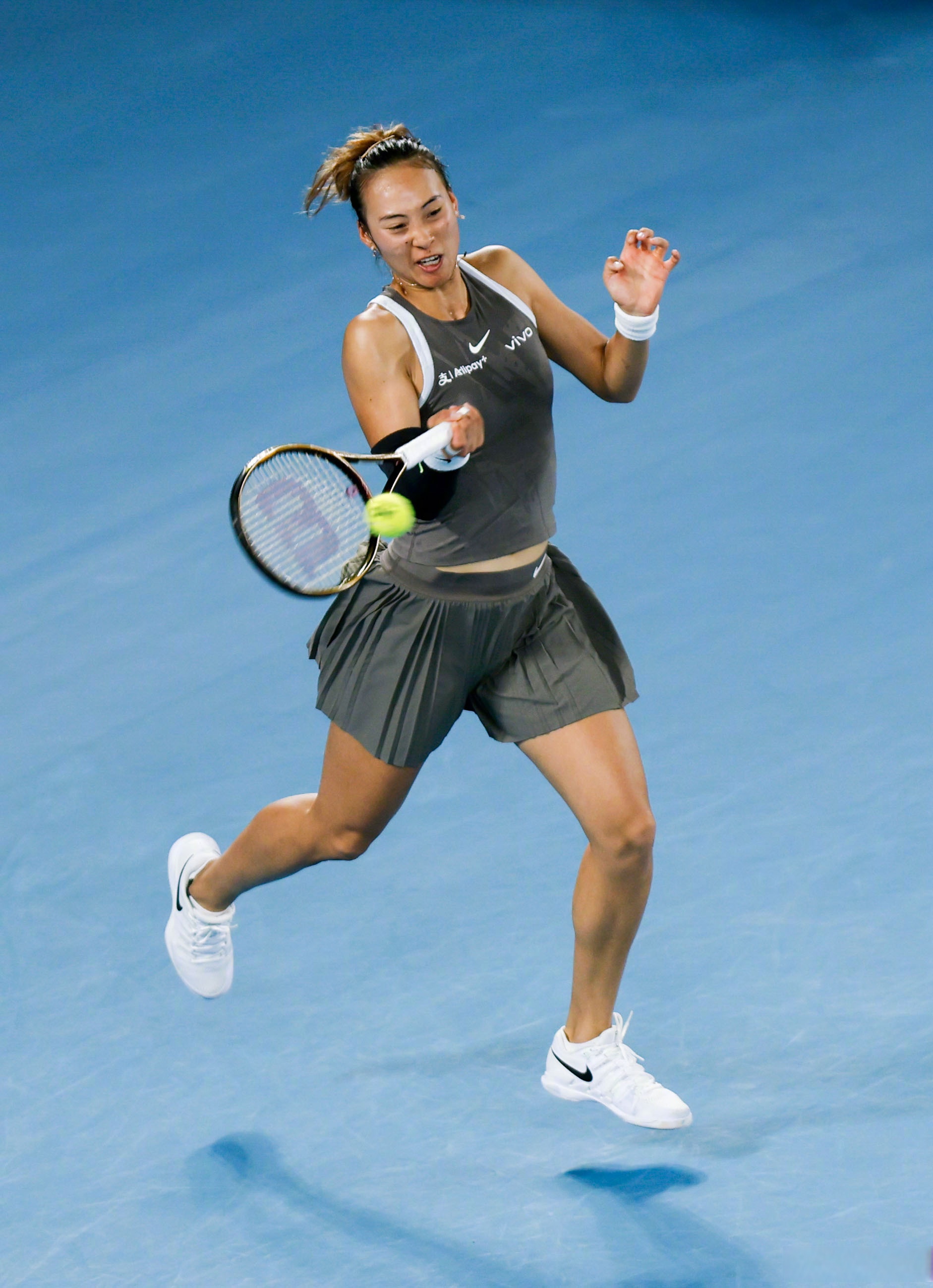 上的举棋不 上的举棋不