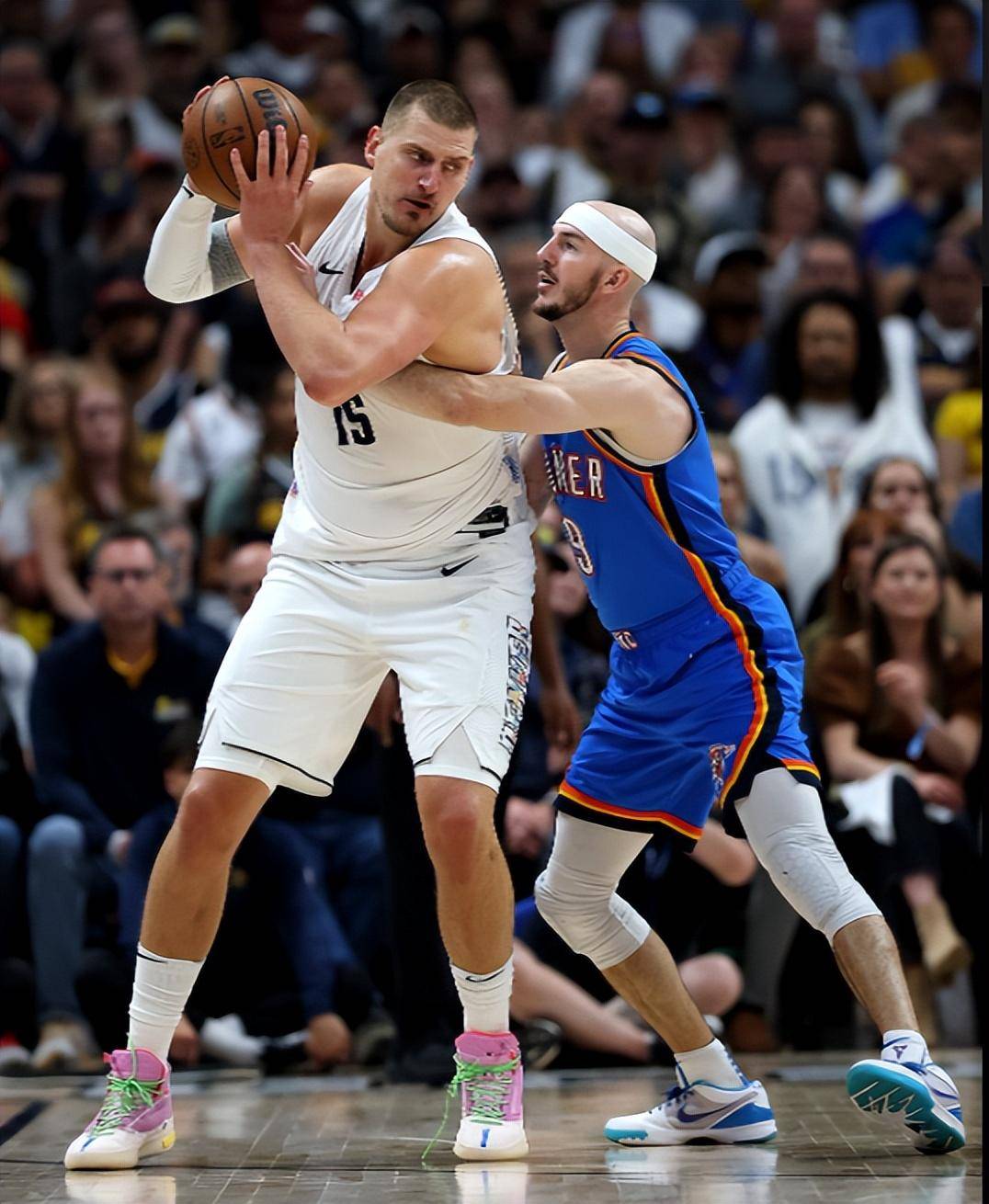 帕斯目前在 帕斯目前在