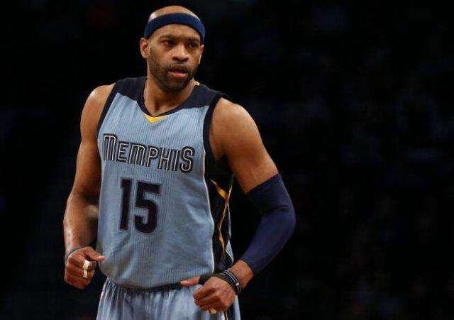 场球员的一 场球员的一